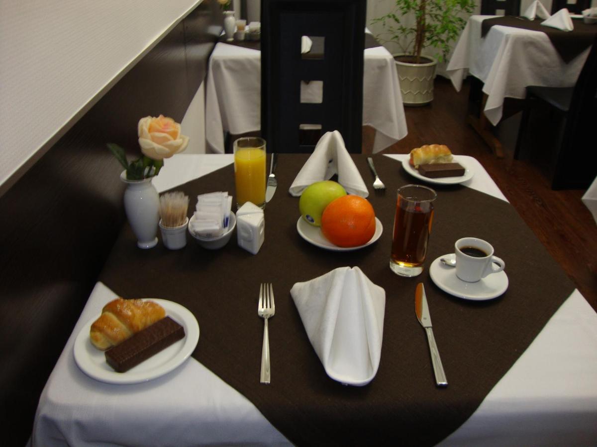 Hotel Reno On Deribasovskaya Οδησσός Εξωτερικό φωτογραφία