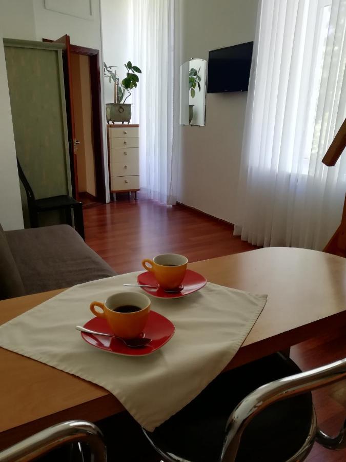 Hotel Reno On Deribasovskaya Οδησσός Εξωτερικό φωτογραφία